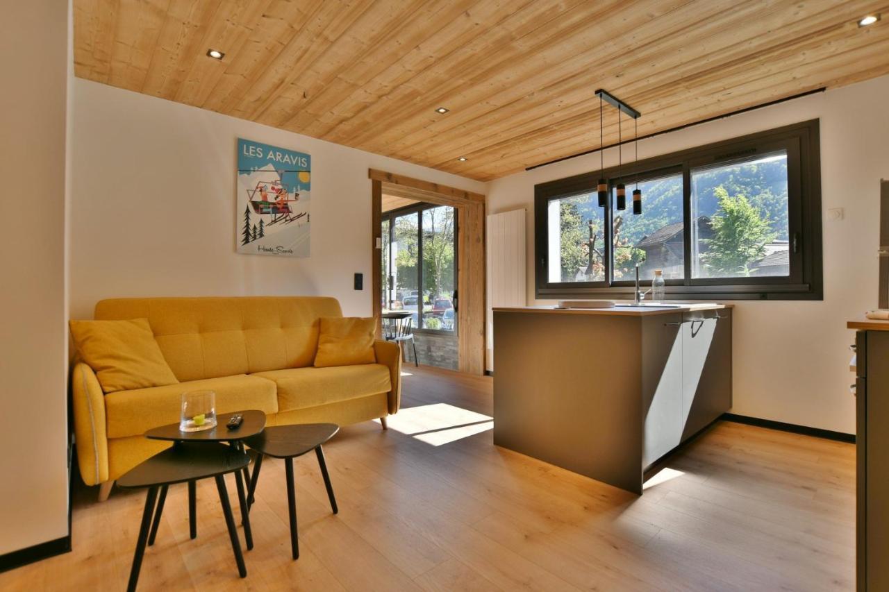 Bel Appartement Centre De Thones Lumineux Et Spacieux Neuf Εξωτερικό φωτογραφία